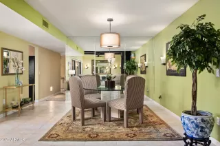 Photo #6: 6210433 Listing