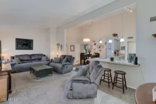 Photo #6: 6210596 Listing 