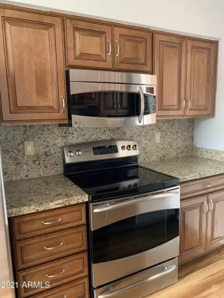 Photo #4: 6210733 Listing