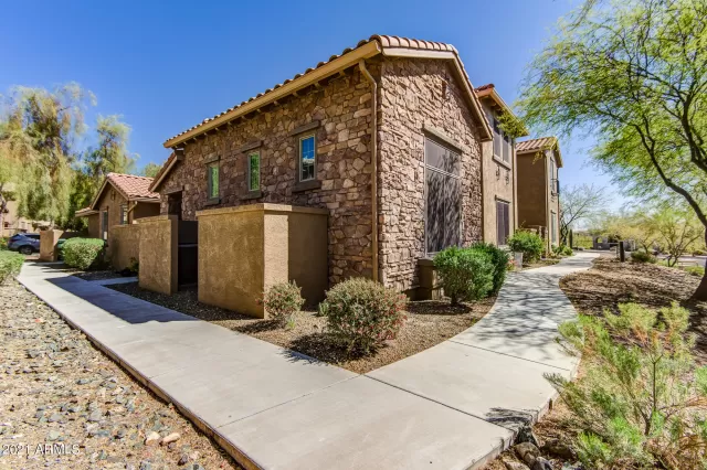 MLS: 6211148 Condo For Sale