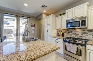 Photo #2: 6211148 Listing