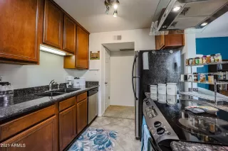 Photo #5: 6211311 Listing