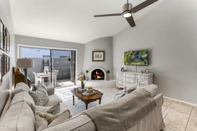 MLS: 6211322 Condo For Sale