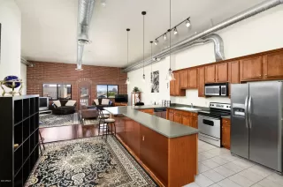 Photo #4: 6211330 Listing