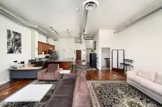 Photo #6: 6211330 Listing