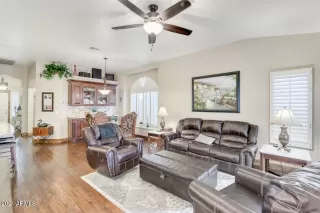 Photo #6: 6211351 Listing 