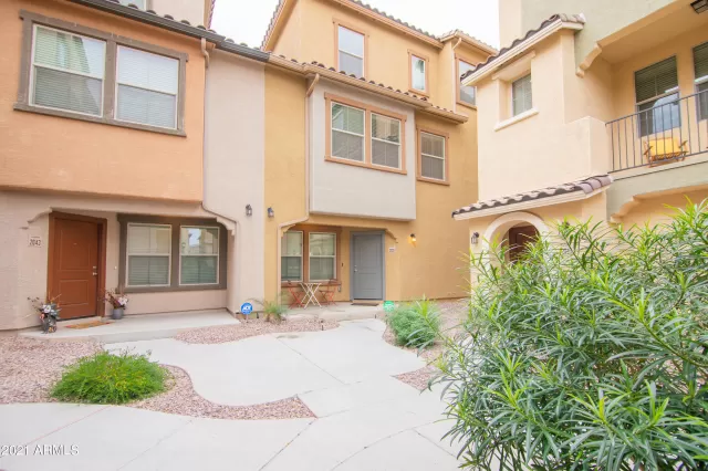 MLS: 6211527 Condo For Sale