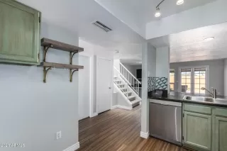 Photo #5: 6211612 Listing 