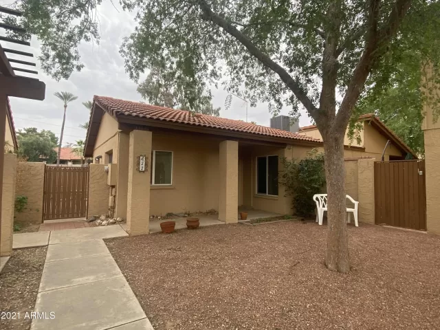 MLS: 6211747 Condo For Sale