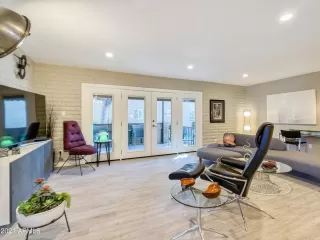 Photo #4: 6211826 Listing