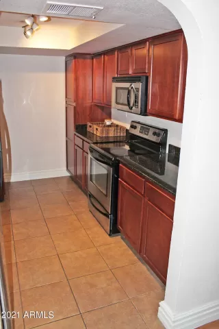 Photo #4: 6211991 Listing