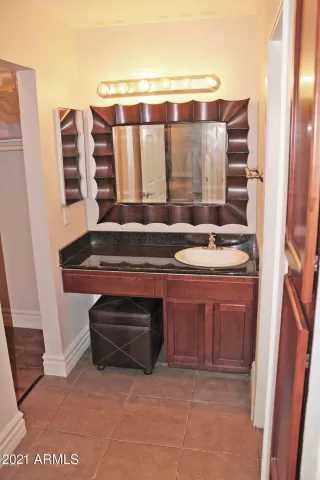 Photo #6: 6211991 Listing