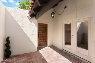 Photo #2: 6212002 Listing