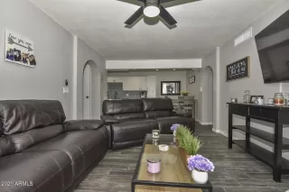 Photo #5: 6212009 Listing 