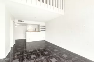 Photo #3: 6212058 Listing