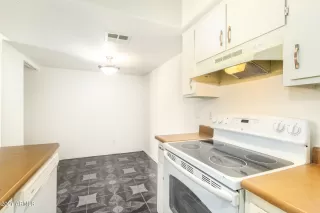 Photo #6: 6212058 Listing