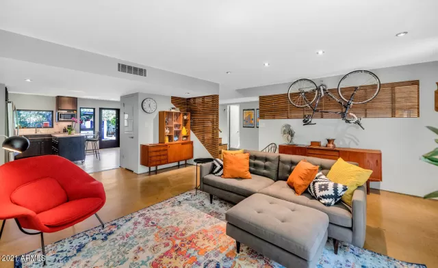 MLS: 6212060 Condo For Sale