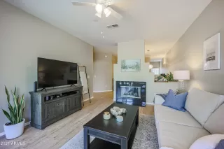 Photo #4: 6212147 Listing