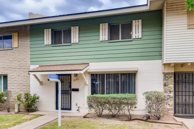 MLS: 6212326 Condo For Sale