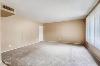 Photo #5: 6212326 Listing