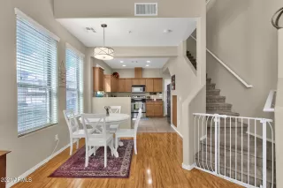 Photo #3: 6212360 Listing