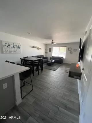 Photo #2: 6212423 Listing