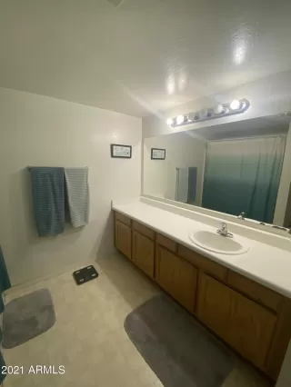 Photo #5: 6212423 Listing