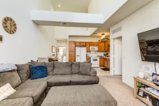 Photo #3: 6212428 Listing