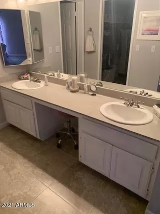 Photo #5: 6212451 Listing