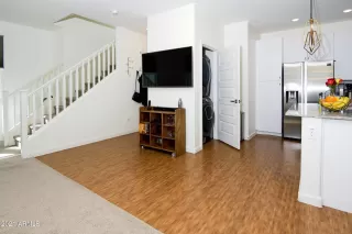 Photo #5: 6212485 Listing