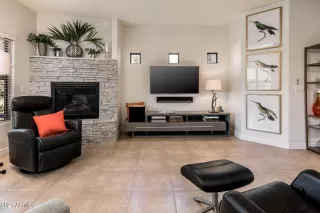 Photo #4: 6212544 Listing