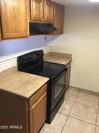 Photo #5: 6212721 Listing