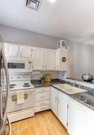 Photo #1: 6212814 Listing