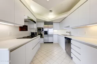 Photo #5: 6212836 Listing