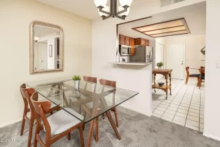 Photo #5: 6212900 Listing 