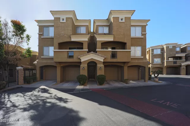 MLS: 6213075 Condo For Sale