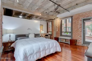 Photo #4: 6213076 Listing