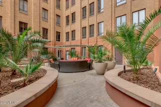 Photo #6: 6213076 Listing