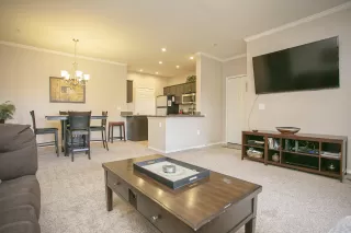 Photo #2: 6213165 Listing