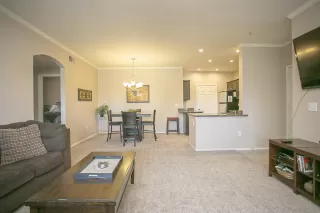 Photo #3: 6213165 Listing