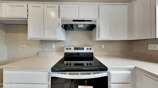 Photo #4: 6213366 Listing