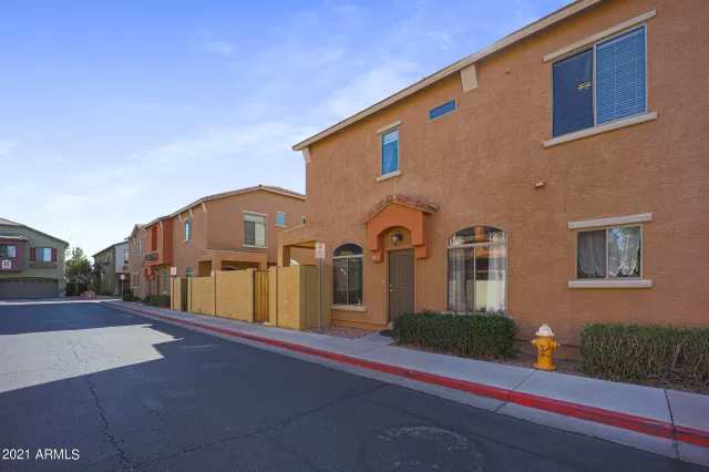 MLS: 6213385 Condo For Sale