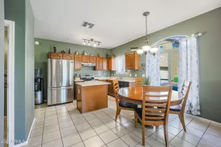 Photo #6: 6213385 Listing 