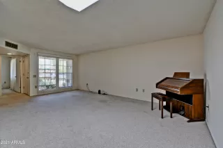 Photo #6: 6213769 Listing