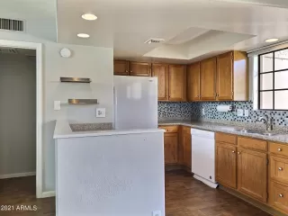 Photo #2: 6214054 Listing 