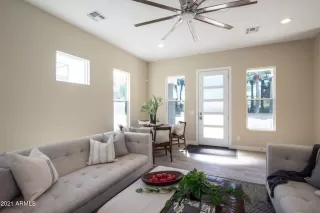 Photo #3: 6214073 Listing