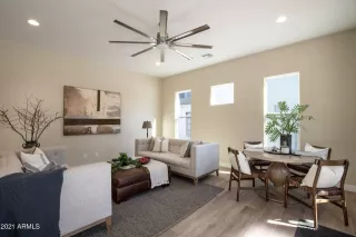 Photo #4: 6214073 Listing