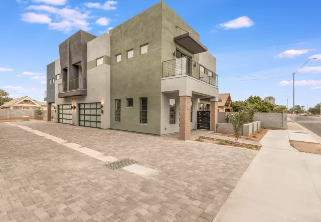 MLS: 6214080 Condo For Sale