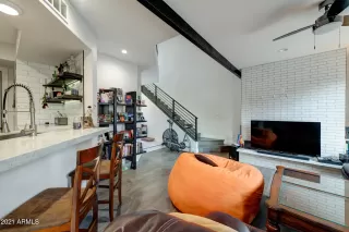 Photo #4: 6214139 Listing