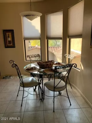 Photo #5: 6214160 Listing